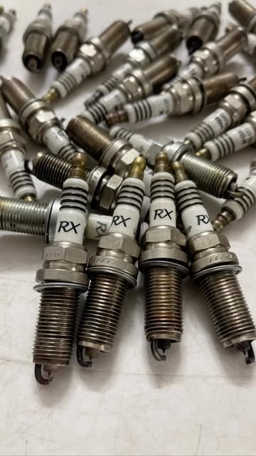 خرید شمع پایه بلند NGK RX استوک اورجینال مناسب TU5 | خلیج یدک پارس
